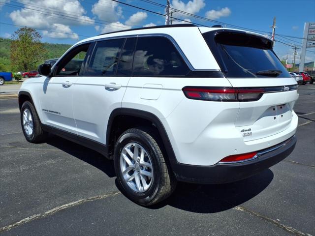 2025 Jeep Grand Cherokee GRAND CHEROKEE LAREDO X 4X4