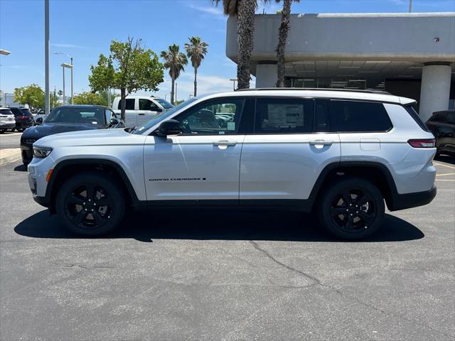 2025 Jeep Grand Cherokee GRAND CHEROKEE L LIMITED 4X2