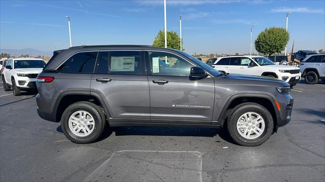 2025 Jeep Grand Cherokee GRAND CHEROKEE LAREDO 4X2