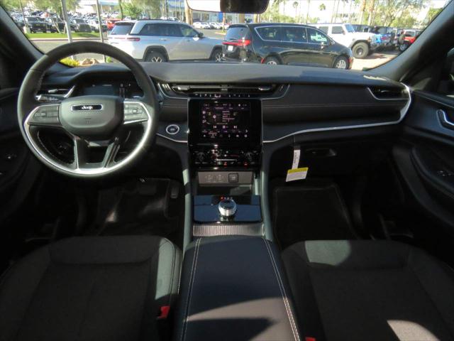 2025 Jeep Grand Cherokee GRAND CHEROKEE LAREDO X 4X4 2025 Jeep Grand Cherokee GRAND CHEROKEE LAREDO X 4X4