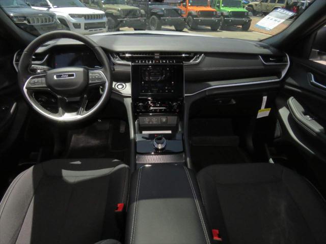 2025 Jeep Grand Cherokee GRAND CHEROKEE L LAREDO X 4X4 2025 Jeep Grand Cherokee GRAND CHEROKEE L LAREDO X 4X4