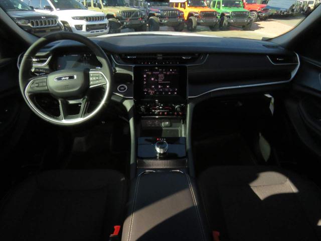 2025 Jeep Grand Cherokee GRAND CHEROKEE L LAREDO X 4X4 2025 Jeep Grand Cherokee GRAND CHEROKEE L LAREDO X 4X4