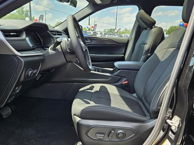 2025 Jeep Grand Cherokee GRAND CHEROKEE L LAREDO X 4X2
