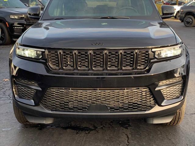 2025 Jeep Grand Cherokee GRAND CHEROKEE L ALTITUDE 4X4