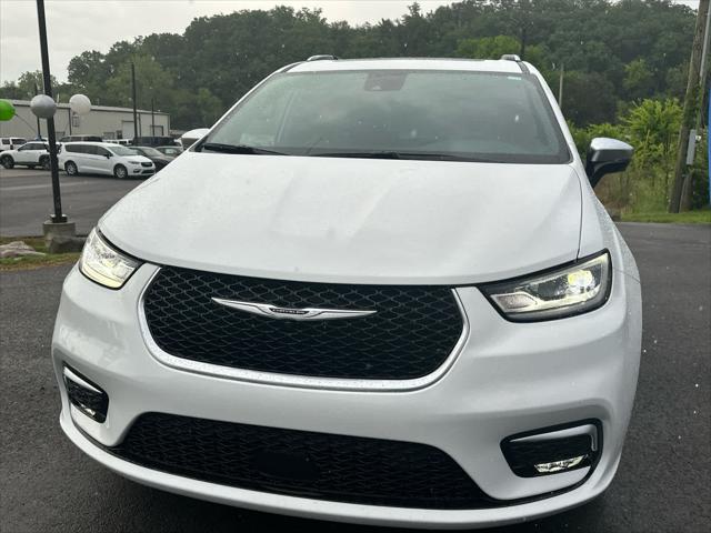 2025 Chrysler Pacifica PACIFICA PINNACLE