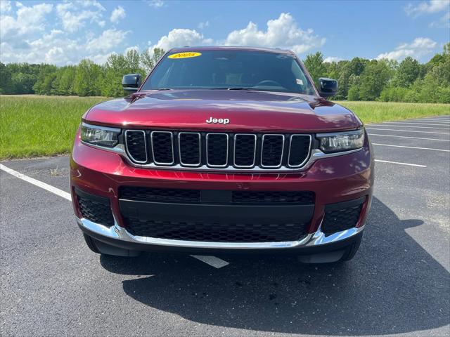 2025 Jeep Grand Cherokee GRAND CHEROKEE L LAREDO X 4X4