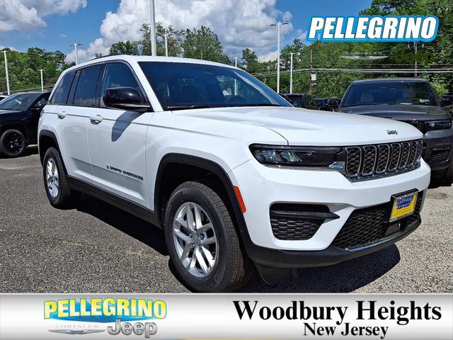 2025 Jeep Grand Cherokee GRAND CHEROKEE LAREDO X 4X4