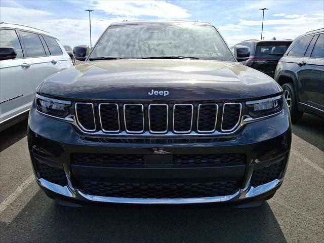 2025 Jeep Grand Cherokee GRAND CHEROKEE L LAREDO 4X4