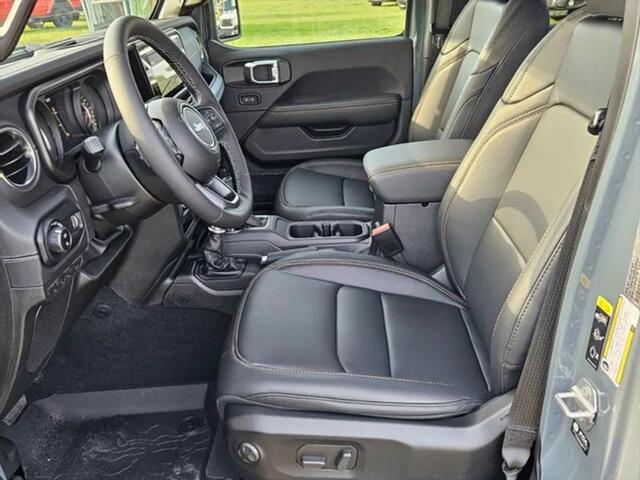 2025 Jeep Gladiator GLADIATOR HIGH TIDE 4X4 2025 Jeep Gladiator GLADIATOR HIGH TIDE 4X4