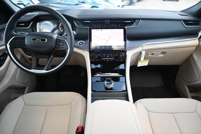 2025 Jeep Grand Cherokee GRAND CHEROKEE LIMITED 4X2