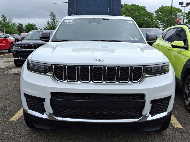 2025 Jeep Grand Cherokee GRAND CHEROKEE L LAREDO X 4X4