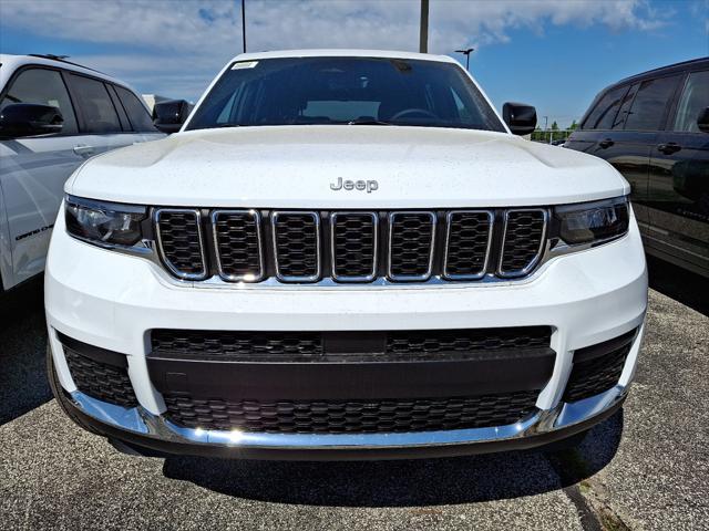 2025 Jeep Grand Cherokee GRAND CHEROKEE L LAREDO X 4X4