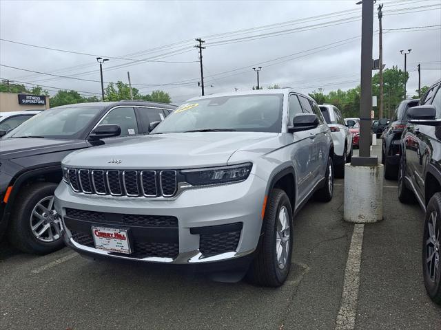 2025 Jeep Grand Cherokee GRAND CHEROKEE L LAREDO X 4X4