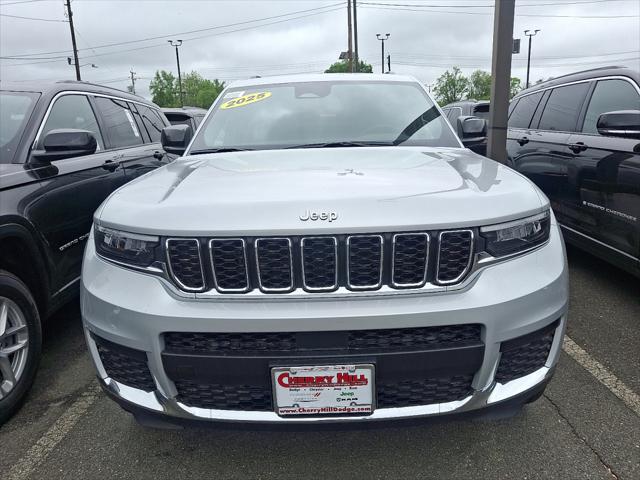 2025 Jeep Grand Cherokee GRAND CHEROKEE L LAREDO X 4X4