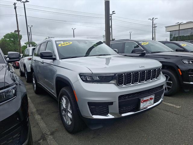 2025 Jeep Grand Cherokee GRAND CHEROKEE L LAREDO X 4X4
