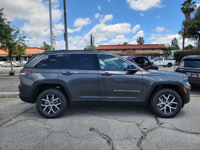 2025 Jeep Grand Cherokee GRAND CHEROKEE LIMITED 4X4