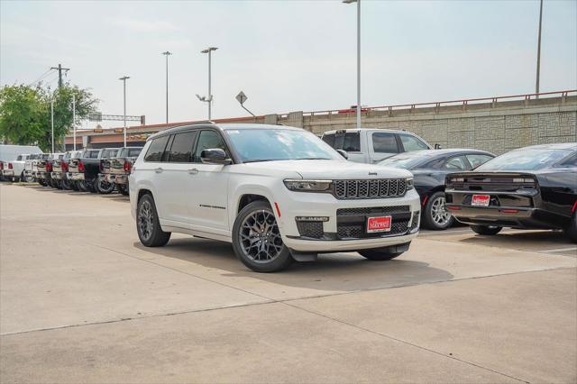 2025 Jeep Grand Cherokee GRAND CHEROKEE L SUMMIT 4X4