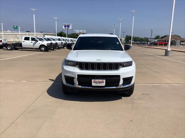 2025 Jeep Grand Cherokee GRAND CHEROKEE L LAREDO 4X2