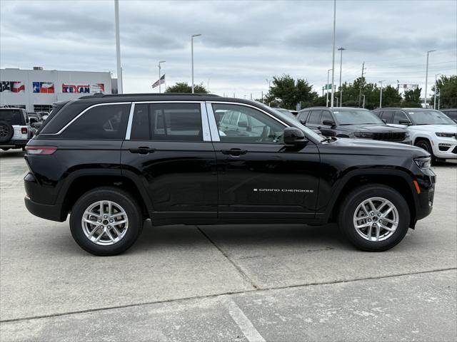 2025 Jeep Grand Cherokee GRAND CHEROKEE LAREDO X 4X2