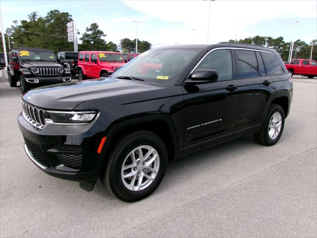 2025 Jeep Grand Cherokee GRAND CHEROKEE LAREDO X 4X4