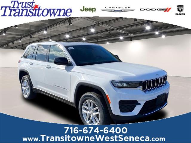 2025 Jeep Grand Cherokee GRAND CHEROKEE LAREDO X 4X4