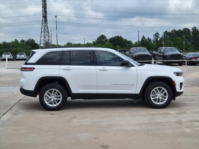 2025 Jeep Grand Cherokee GRAND CHEROKEE LAREDO X 4X2