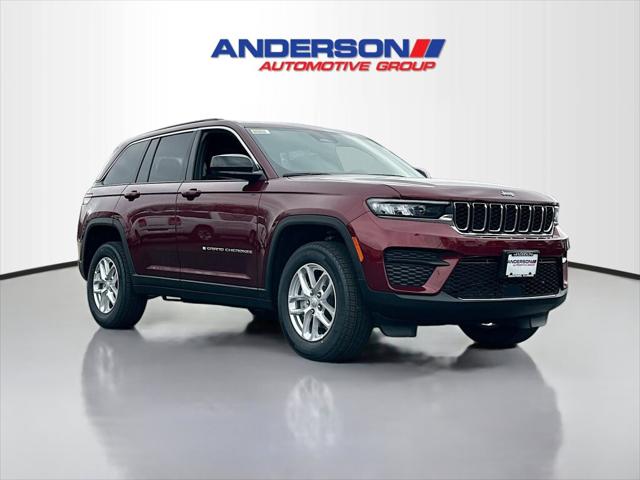 2025 Jeep Grand Cherokee GRAND CHEROKEE LAREDO X 4X4