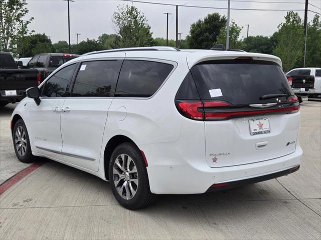 2025 Chrysler Pacifica Hybrid PACIFICA PLUG-IN HYBRID PINNACLE