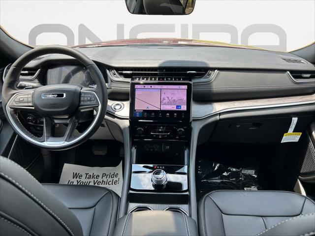 2025 Jeep Grand Cherokee GRAND CHEROKEE L LIMITED 4X2
