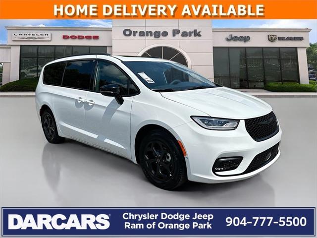 2025 Chrysler Pacifica Hybrid PACIFICA PLUG-IN HYBRID S APPEARANCE