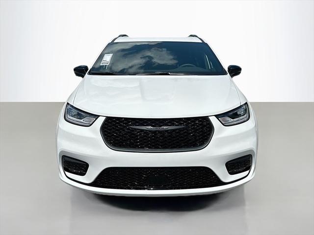 2025 Chrysler Pacifica Hybrid PACIFICA PLUG-IN HYBRID S APPEARANCE