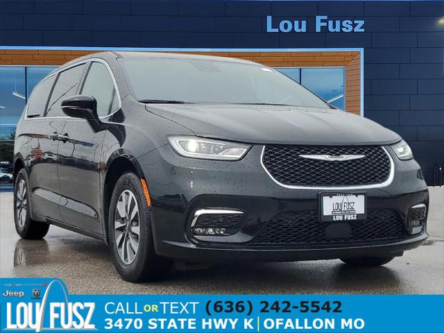 2025 Chrysler Pacifica Hybrid PACIFICA PLUG-IN HYBRID SELECT