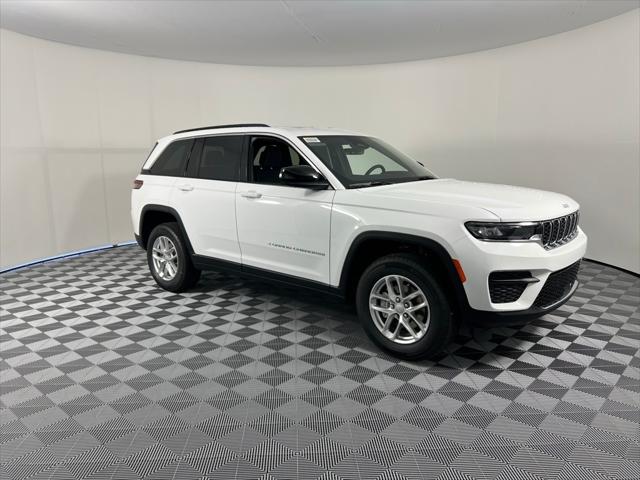 2025 Jeep Grand Cherokee GRAND CHEROKEE LAREDO X 4X2