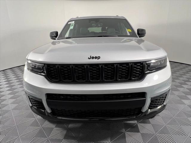 2025 Jeep Grand Cherokee GRAND CHEROKEE L LIMITED 4X2