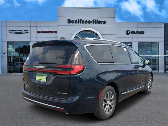 2025 Chrysler Pacifica Hybrid PACIFICA PLUG-IN HYBRID PINNACLE