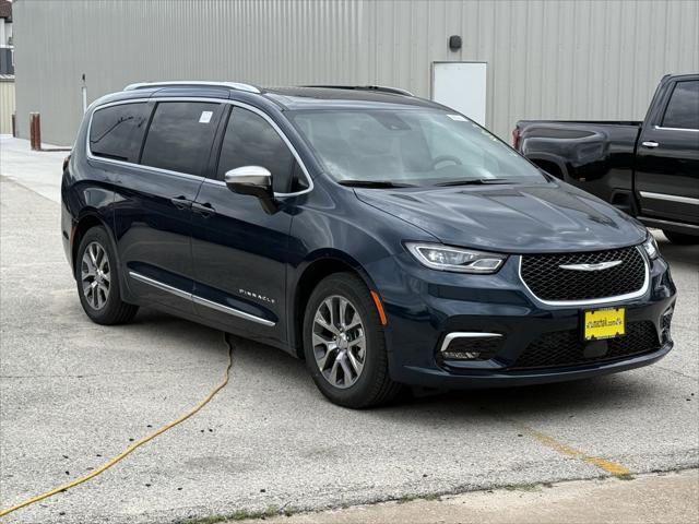 2025 Chrysler Pacifica Hybrid PACIFICA PLUG-IN HYBRID PINNACLE