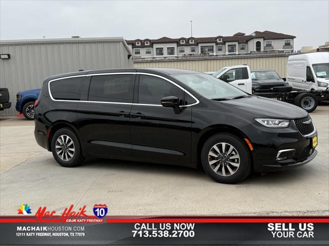 2025 Chrysler Pacifica Hybrid PACIFICA PLUG-IN HYBRID SELECT