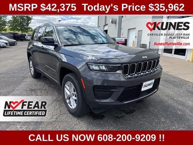 2025 Jeep Grand Cherokee Laredo X 4x4 for sale in Platteville, WI