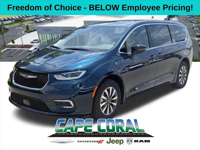 2025 Chrysler Pacifica Hybrid PACIFICA PLUG-IN HYBRID SELECT