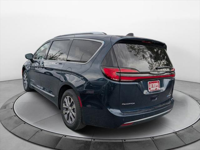 2025 Chrysler Pacifica Hybrid PACIFICA PLUG-IN HYBRID PINNACLE