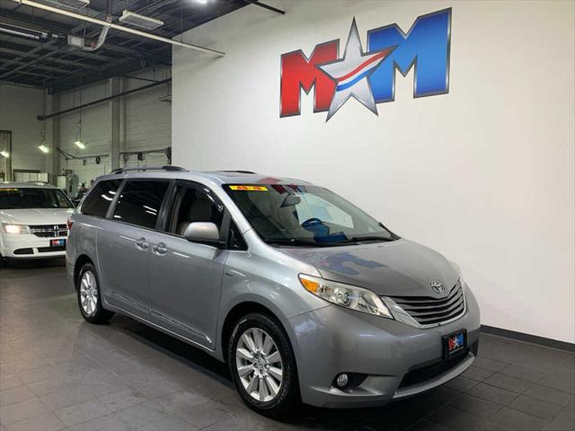 2017 Toyota Sienna XLE 7 Passenger