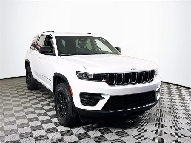 2024 Jeep Grand Cherokee Laredo 4x4