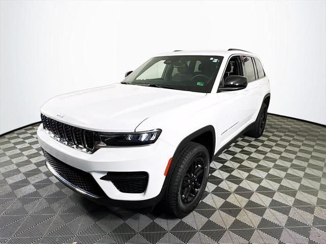 2024 Jeep Grand Cherokee Laredo 4x4