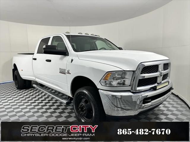2017 RAM 3500 Tradesman Crew Cab 4x4 8 Box