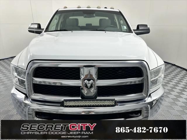 2017 RAM 3500 Tradesman Crew Cab 4x4 8 Box