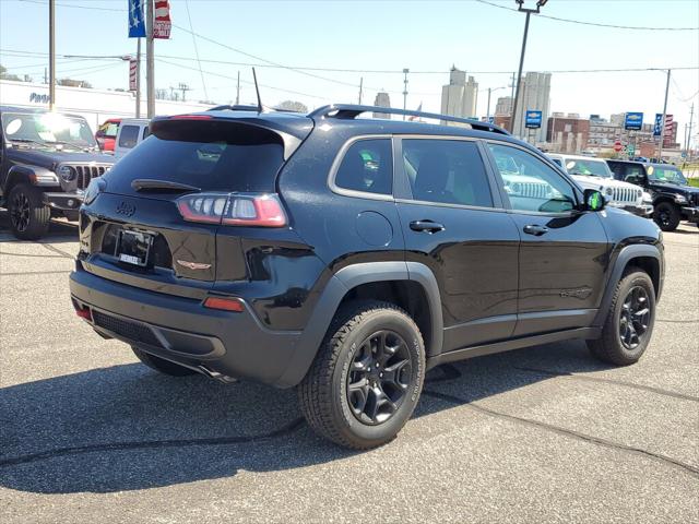 2023 Jeep Cherokee Trailhawk 4x4