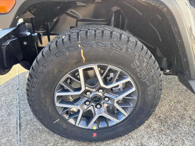 2025 Jeep Wrangler WRANGLER 4-DOOR SAHARA