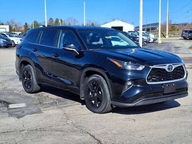 2024 Toyota Highlander LE for sale near MIAMISBURG, OH