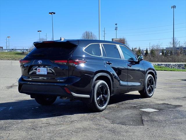 2024 Toyota Highlander LE