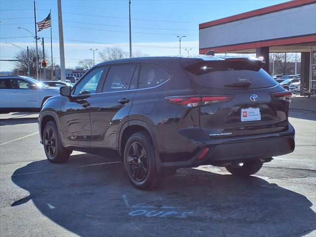 2024 Toyota Highlander LE